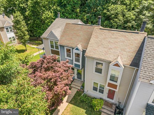 15203 Valley Stream Dr, WOODBRIDGE, VA, 22191-3919 | Card Image