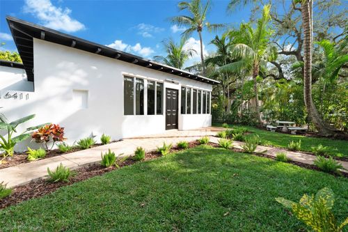 6411 Sw 63rd Ct, South Miami, FL, 33143-3328 | Card Image