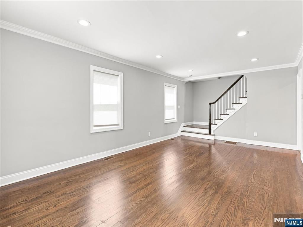 Residential Lease in Fair Lawn 4