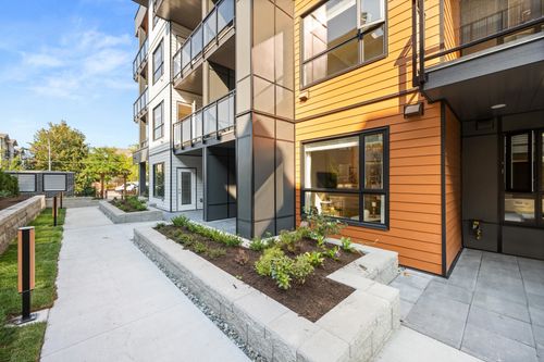 112-20932 83 Ave, Langley, BC, V2Y3Y9 | Card Image