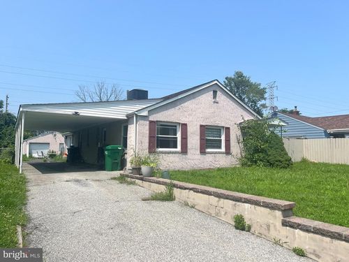 325 Martin Dr, Historic New Castle, DE, 19720-2757 | Card Image