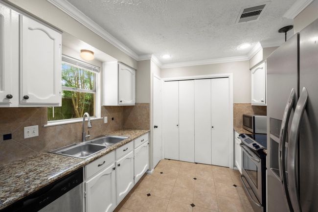 14219 Jaquine Dr, House other with 3 bedrooms, 2 bathrooms and 2 parking in Cypress TX | Image 6