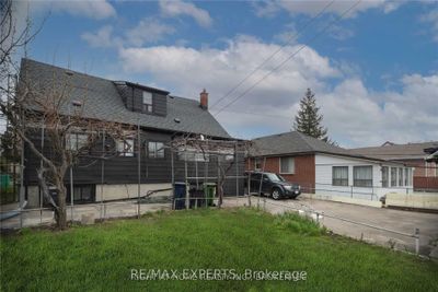 MAIN - 1010 Caledonia Rd, House other with 2 bedrooms, 1 bathrooms and 1 parking in North York ON | Image 3