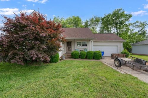 104 Cottage Ln, Franklin, KY, 42134-1357 | Card Image
