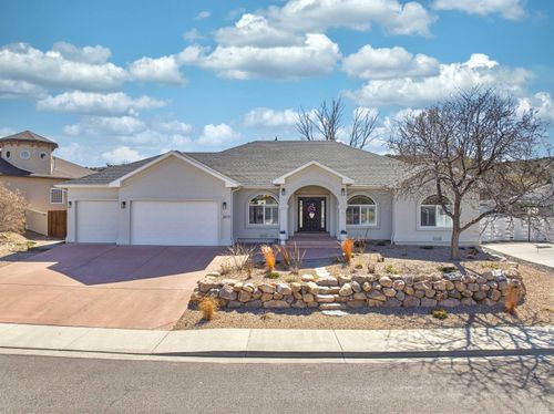 2215 Renaissance Blvd, Grand Junction, CO, 81507-4528 | Card Image