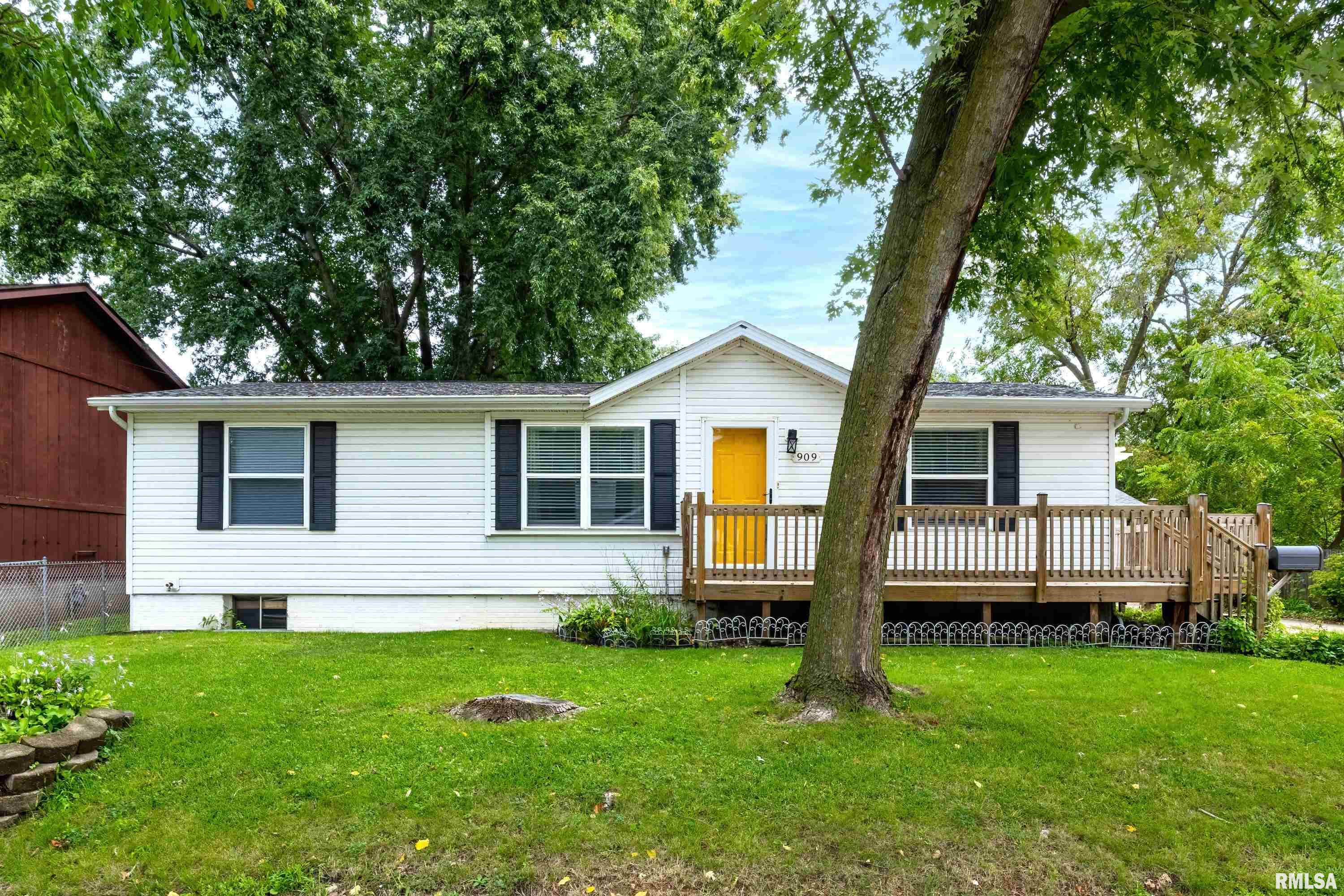 30th St, Bettendorf, IA 52722