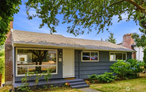 3844 49th Ave Sw, Seattle, WA, 98116-3607 | Card Image