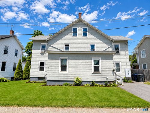 14 Asnuntuck St, Enfield, CT, 06082-3452 | Card Image