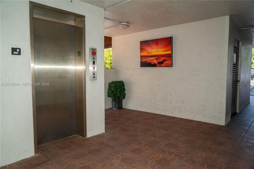 405-854 Nw 87th Ave, Miami, FL, 33172-3442 | Card Image