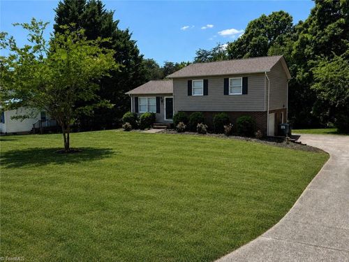 7942 Snyder Farm Rd, Tobaccoville, NC, 27050-9774 | Card Image