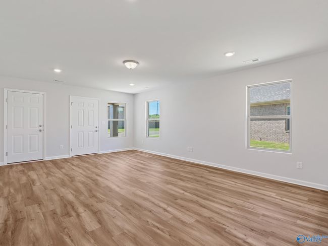 27943 Chalmers Cir, House other with 3 bedrooms, 2 bathrooms and null parking in Harvest AL | Image 9