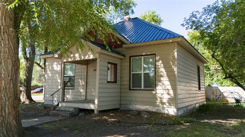 446 8th Ave W, Kalispell, MT, 59901-4772 | Card Image