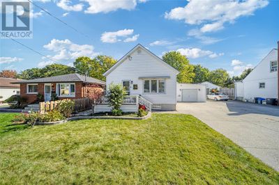 1194 Mathews Ave, House other with 2 bedrooms, 2 bathrooms and null parking in Sarnia ON | Image 1