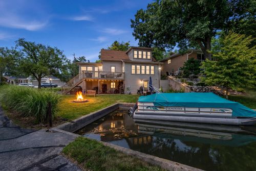 30421 Forest Dr, BURLINGTON, WI, 53105-9193 | Card Image