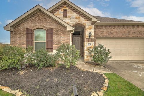 3334 Tug Way, Mont Belvieu, TX, 77523-5098 | Card Image