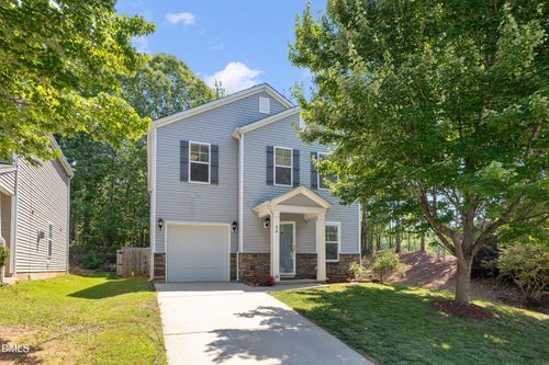 34 Brookhaven Dr, Clayton, NC, 27527-6243 | Card Image