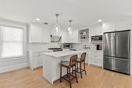 2-23 Union St, Salem, MA, 01970-5109 | Card Image