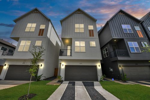 3313 Daphne St, Houston, TX, 77021-2305 | Card Image