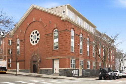 unit-304-616 E 4th St, Boston, MA, 02127-3332 | Card Image