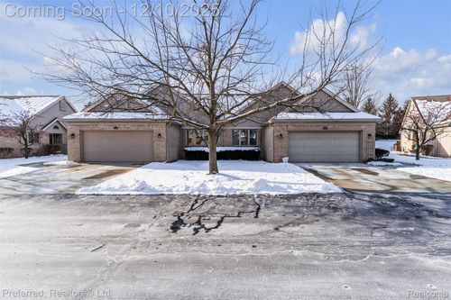 215 Edington Cir, Canton, MI, 48187-5064 | Card Image