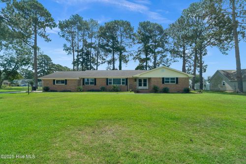 882 Oak Stump Rd, Elizabeth City, NC, 27909-7608 | Card Image