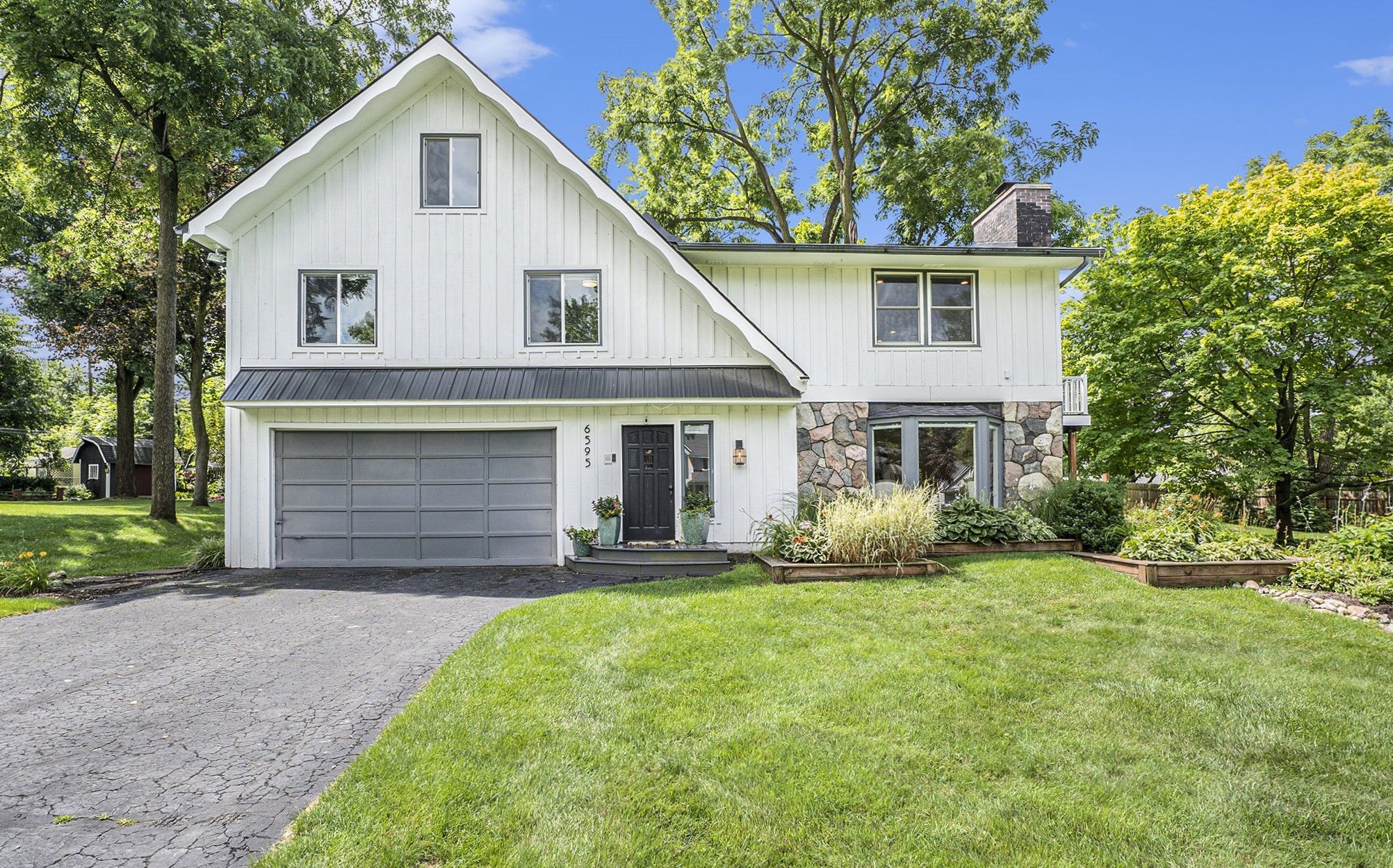 Washington St, Clarkston, MI 48346