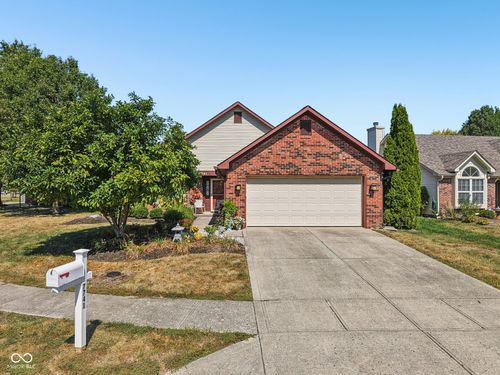 7741 Harcourt Springs Pl, Indianapolis, IN, 46260-5713 | Card Image
