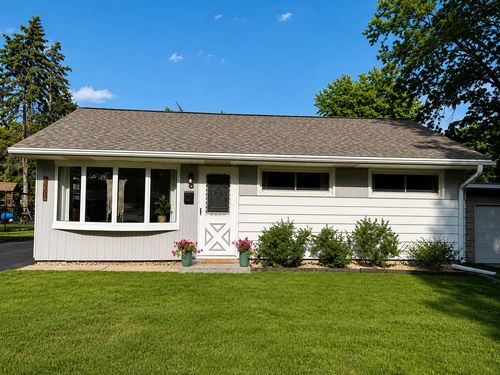 338 Terrace Dr, Sycamore, IL, 60178-1925 | Card Image