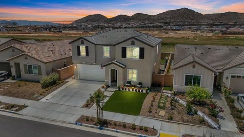30753 Alister Ln, Winchester, CA, 92596-6330 | Card Image