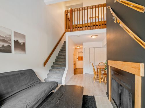 307-2021 Karen Cres, Whistler, BC, V8E0H1 | Card Image