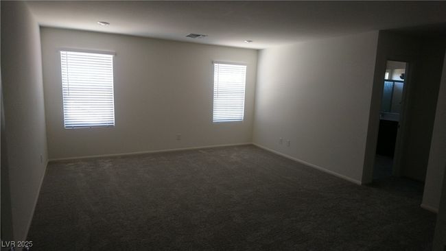 5658 Autumn Cliffs Way, House other with 5 bedrooms, 3 bathrooms and null parking in Las Vegas NV | Image 13