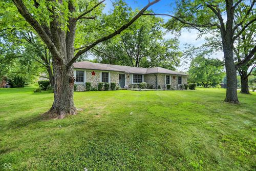 4586 Bloom Dr, Greenwood, IN, 46142-7202 | Card Image