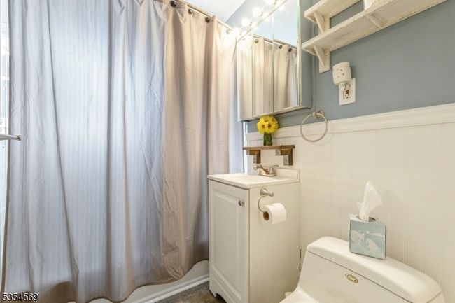 41 Spring Hill Rd, House other with 3 bedrooms, 2 bathrooms and null parking in Clifton NJ | Image 18