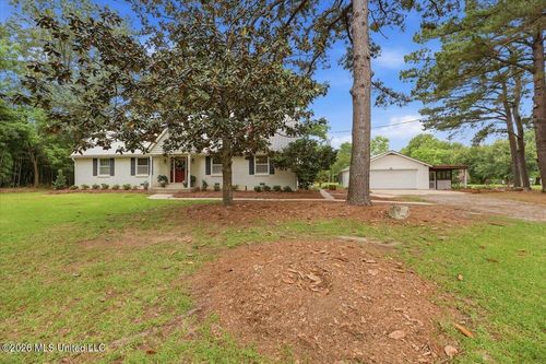 327 Clarkdell Rd, Canton, MS, 39046-9464 | Card Image