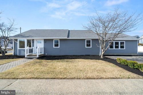 501 Forman Ave, Point Pleasant Beach, NJ, 08742-3020 | Card Image