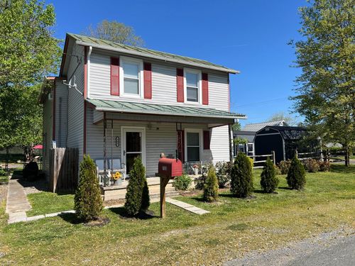 702 Anderson St, Glasgow, VA, 24555-2807 | Card Image