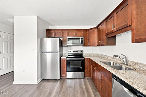 91 Wolf Creek Ln, Lillington, NC, 27546-8949 | Card Image