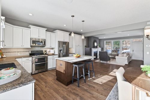 359 Pleasant Ave, Saint Paul, MN, 55102-2333 | Card Image