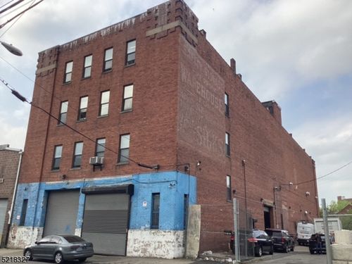 41 Governor St, Paterson, NJ, 07501-1053 | Card Image
