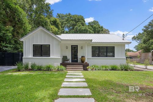 371 Pecan Ave, Fairhope, AL, 36532-1431 | Card Image