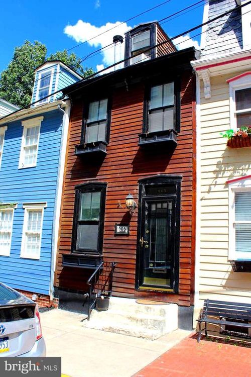 905 Capital St, HARRISBURG, PA, 17102-2068 | Card Image