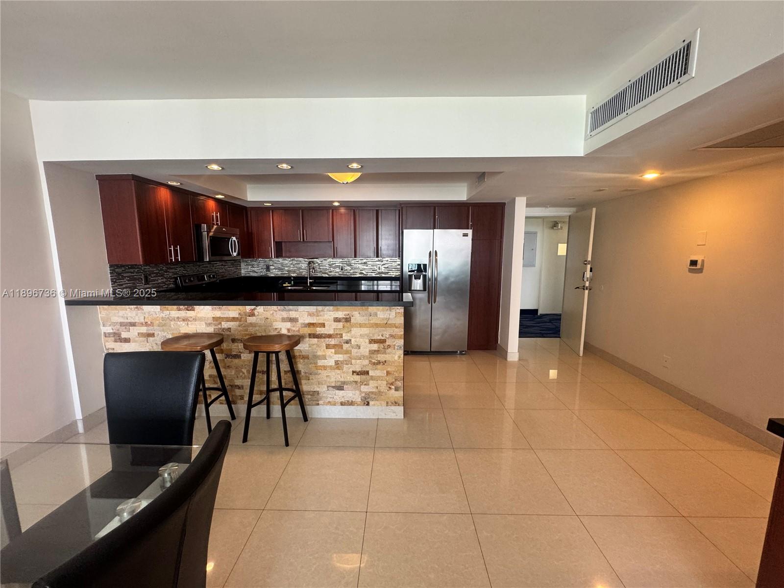 Residential in Sunny Isles Beach 5