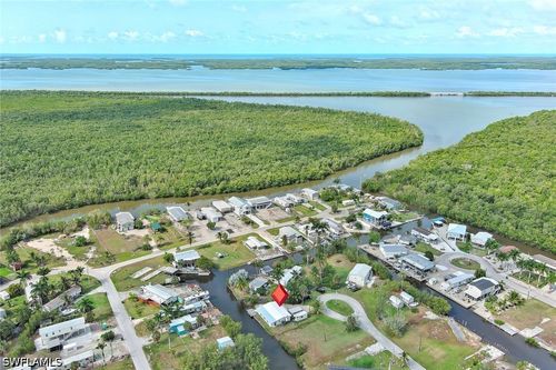 112 Cardinal Ct, Everglades City, FL, 34139 | Card Image