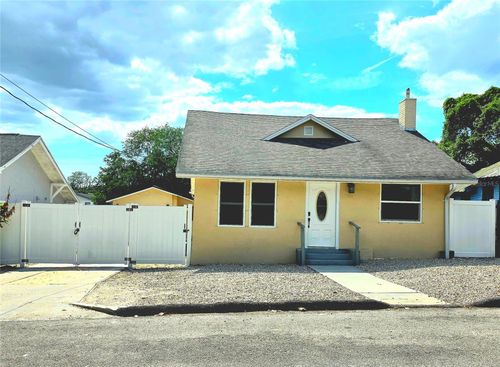 8514 N Mitchell Ave, TAMPA, FL, 33604-1627 | Card Image