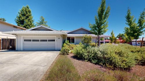 404 Foothill Blvd, Cloverdale, CA, 95425-3137 | Card Image