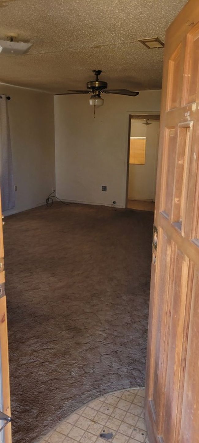 907 E 15 Th St, House other with 4 bedrooms, 2 bathrooms and 2 parking in Big Spring TX | Image 6