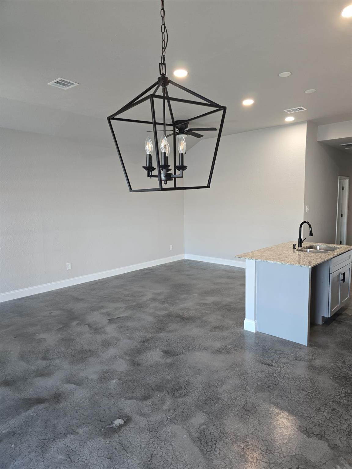 Residential Lease in Kendleton 2