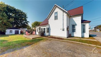 130 Henry St, House other with 3 bedrooms, 1 bathrooms and 2 parking in Cardinal ON | Image 3