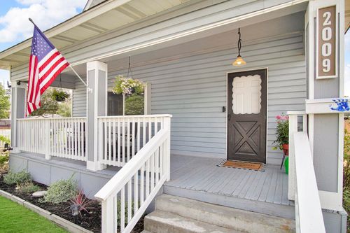 2009 W Carlisle Ave, Spokane, WA, 99205-3709 | Card Image