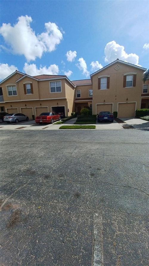 9-102-3657 Parkridge Cir, SARASOTA, FL, 34243-1446 | Card Image